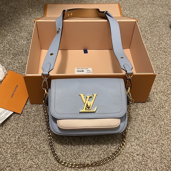 Louis Vuitton LockMe Tender Blue - Picture 4 of 13